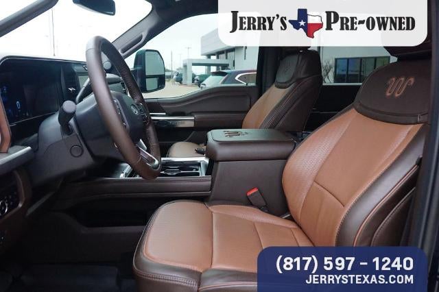 2025 Ford Super Duty F-250 SRW Base