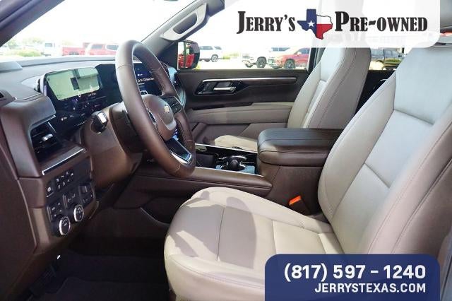 2025 Chevrolet Suburban LT