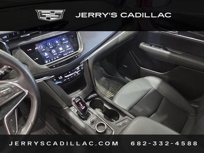 2022 Cadillac XT5 FWD Premium Luxury