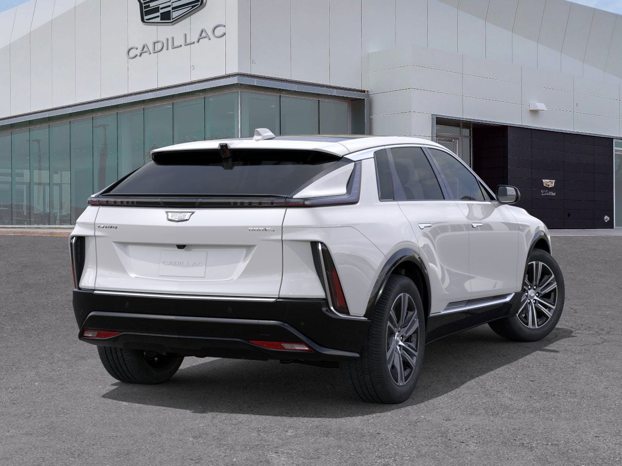2024 Cadillac LYRIQ Luxury 2