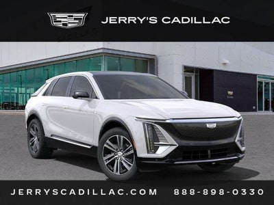 2024 Cadillac LYRIQ Luxury 2