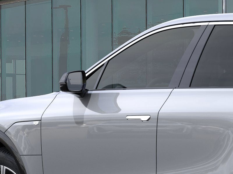 2024 Cadillac LYRIQ Luxury 2