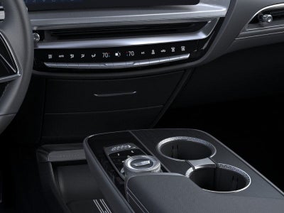 2024 Cadillac LYRIQ Luxury 2