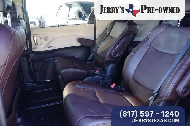 2023 Toyota Sienna Platinum