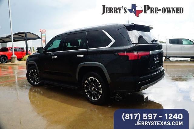 2024 Toyota Sequoia SR5