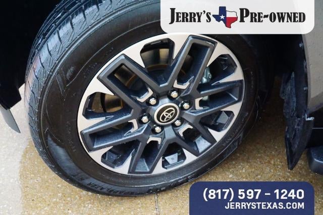 2024 Toyota Sequoia SR5