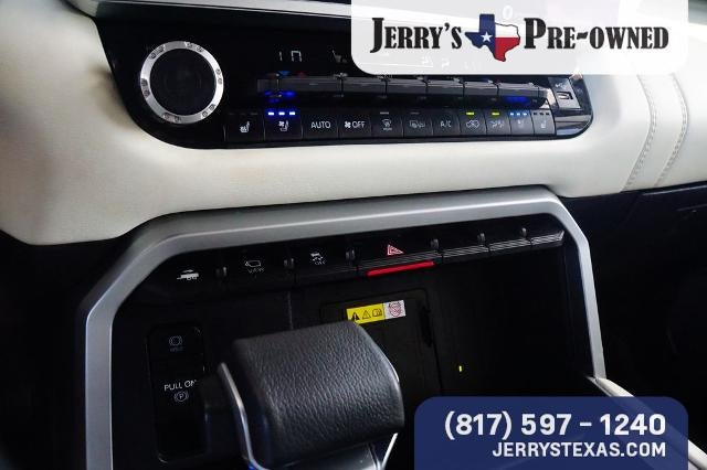 2024 Toyota Sequoia SR5
