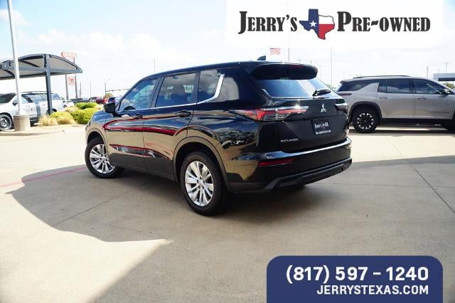 2025 Mitsubishi Outlander ES