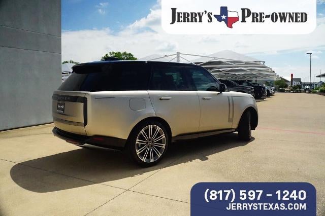 2025 Land Rover Range Rover SE