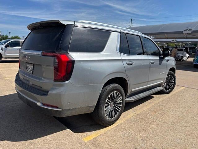 2025 GMC Yukon Elevation