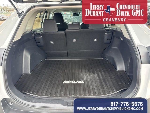 2020 Toyota RAV4 Hybrid LE