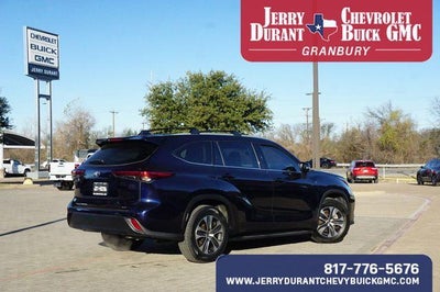 2022 Toyota Highlander XLE