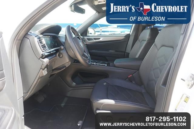 2024 Volkswagen Atlas Cross Sport 2.0T SE w/Technology