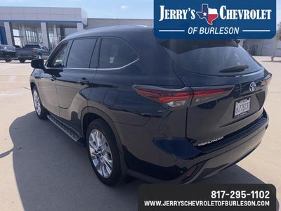 2024 Toyota Highlander LE