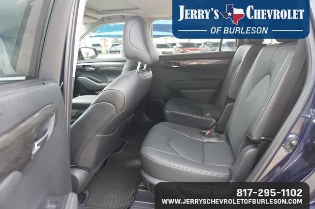 2024 Toyota Highlander LE