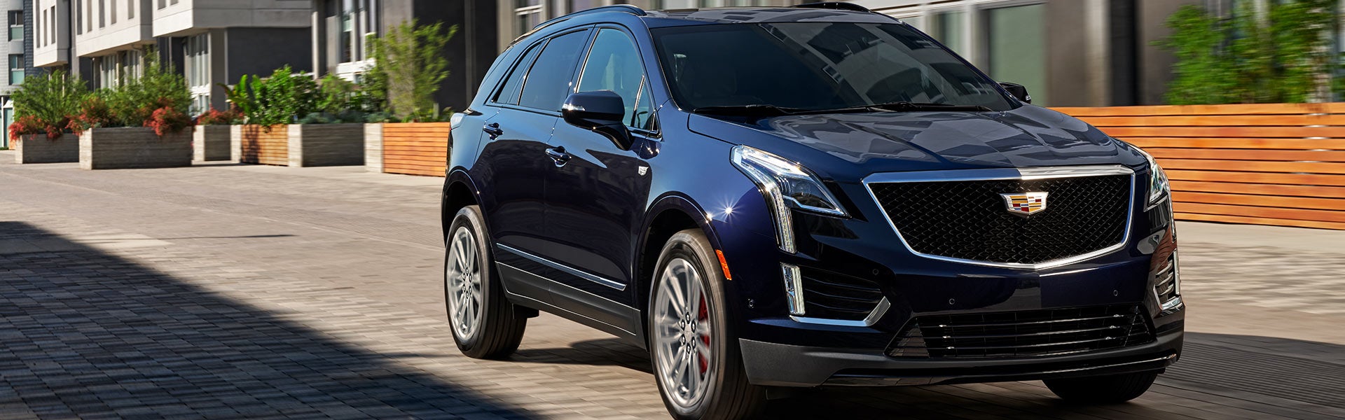 2022 Cadillac XT5 Near me in Dallas Fort Worth, TX running on road